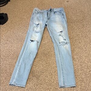 Light Blue Distressed Women Jeans size 6 American eagle